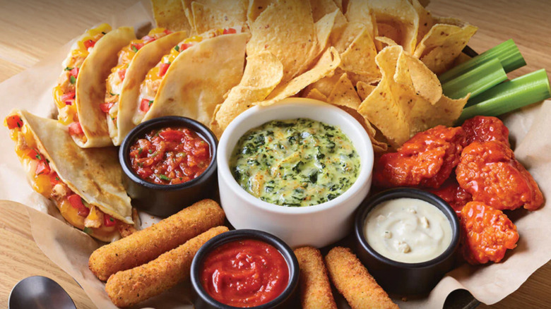 Applebee's appetizer platter