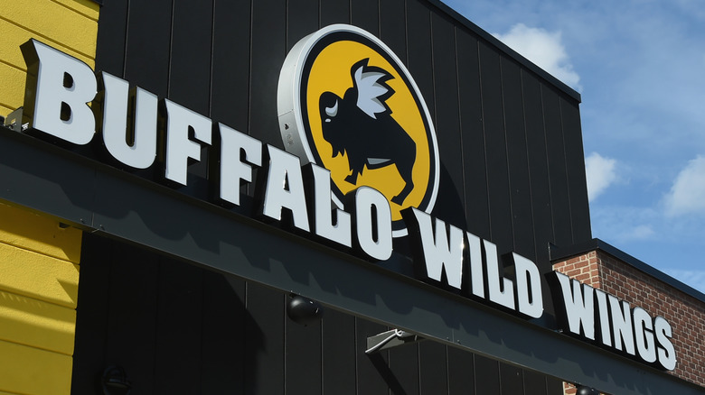 Buffalo Wild Wings store front