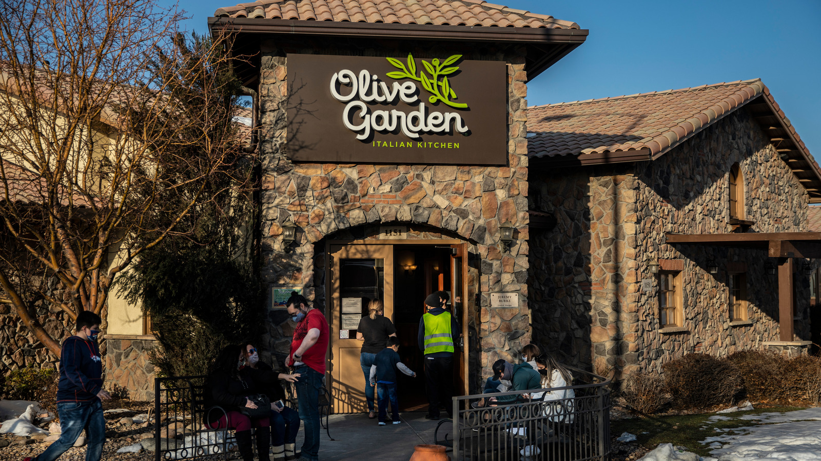 The Worst Dish At Olive Garden According To Nearly 24 Of People
