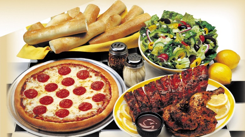 Spread of Pat & Oscar's food
