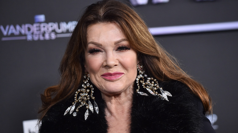 Imaage of Lisa Vanderpump smiling on red carpet