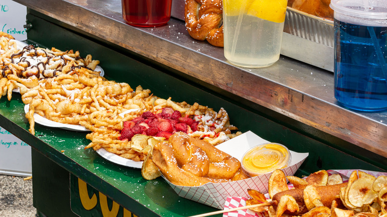 foods at fair concessions stand