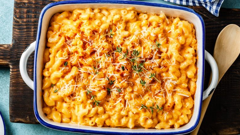 Dish of Mac and cheese 