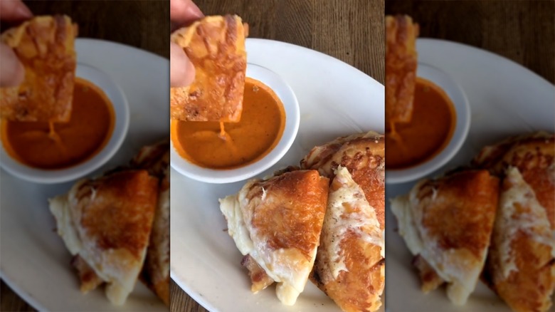 grilled cheese on a plate