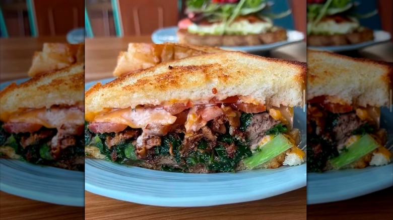 Grilled cheese on a plate