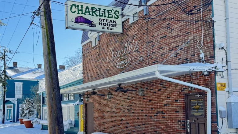 Charlie's Steakhouse exterior
