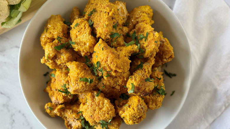 Cauliflower wings in bowl