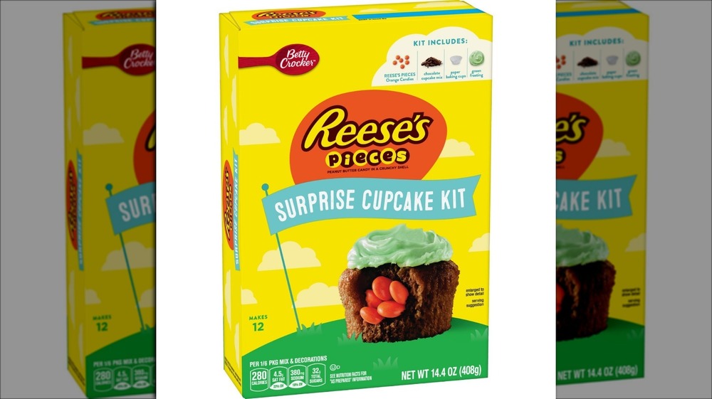 Reese's Pieces cupcake kit