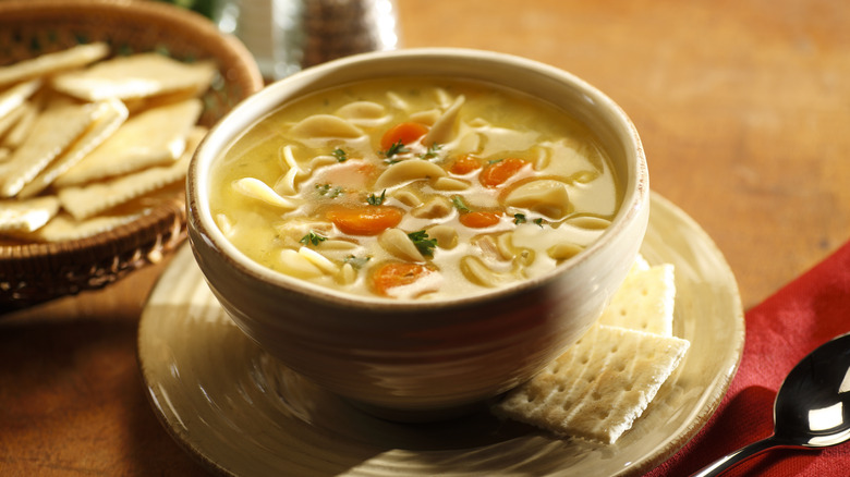Chicken noodle soup with crackers