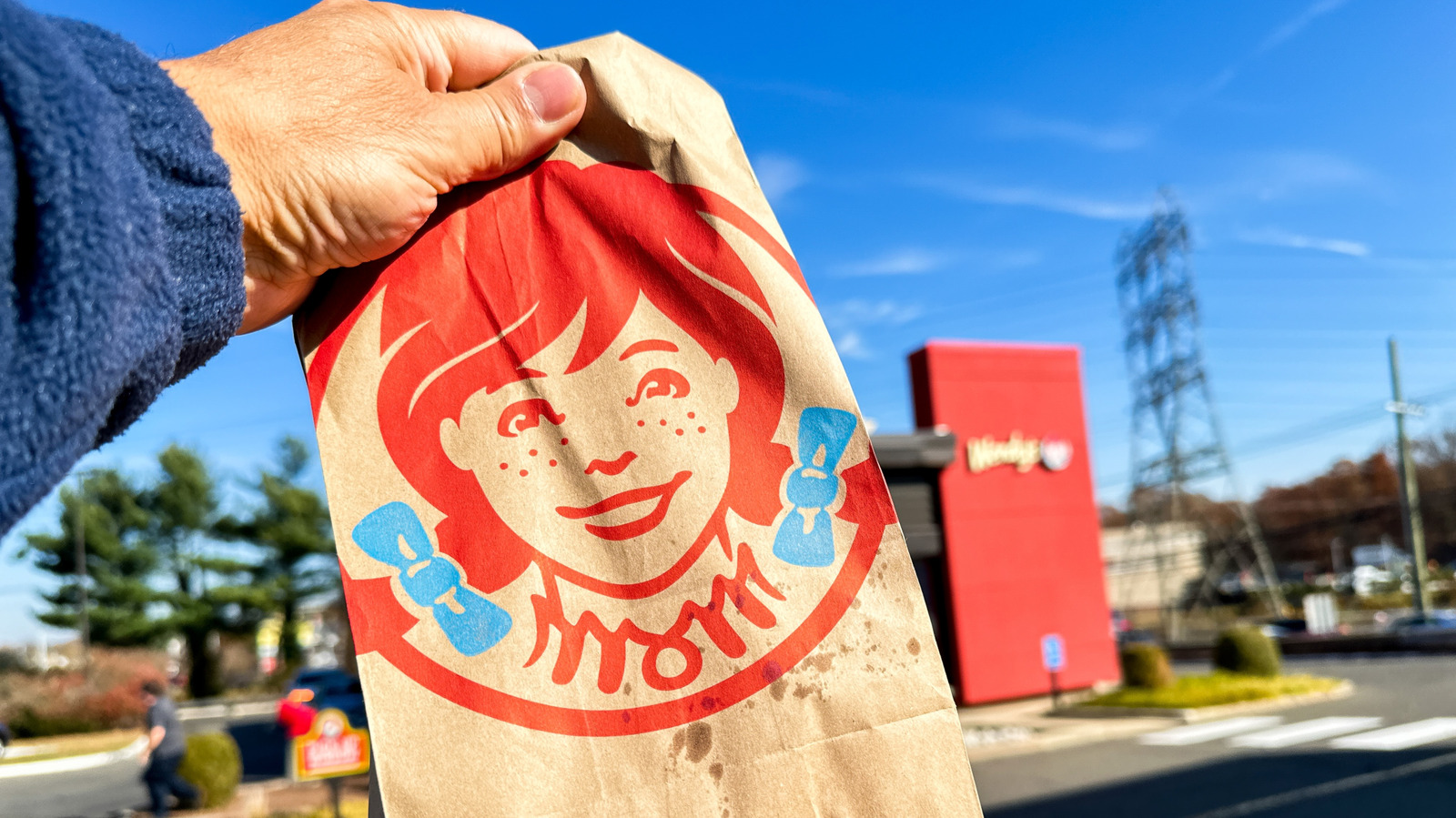 <a href="https://www.mashed.com/1807440/think-twice-before-wendys-big-bacon-classic-burger/" target="_blank">Think Twice Before Ordering Wendy’s Big Bacon Classic Burger</a>