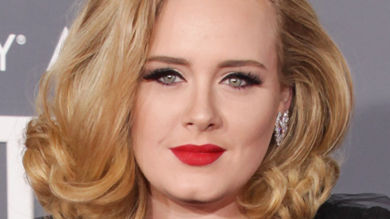 Adele in red lipstick