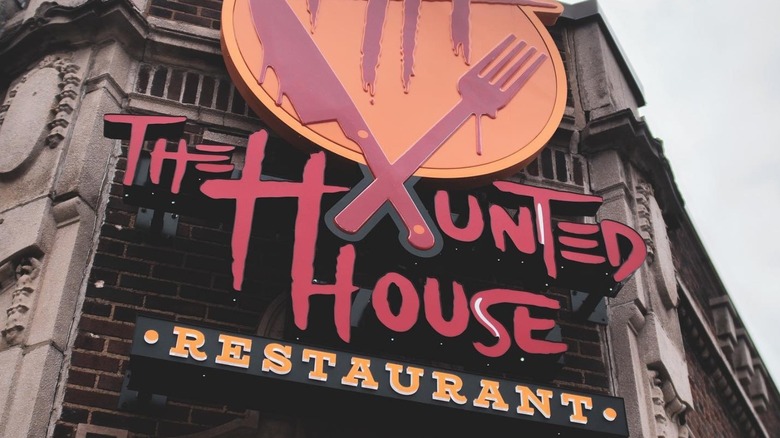 The Haunted House Restaurant exterior