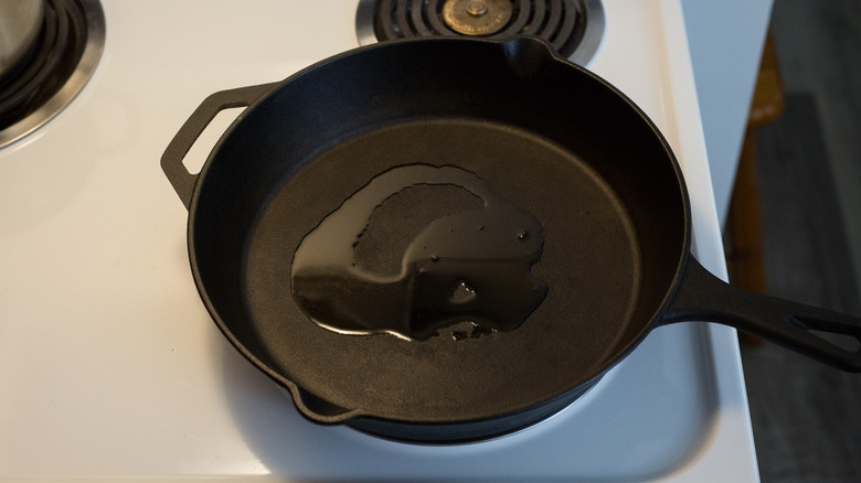 oil heating in iron pan