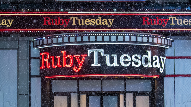 closed ruby tuesday location