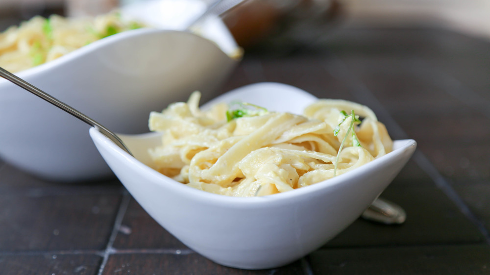 plated fettuccine Alfredo recipe