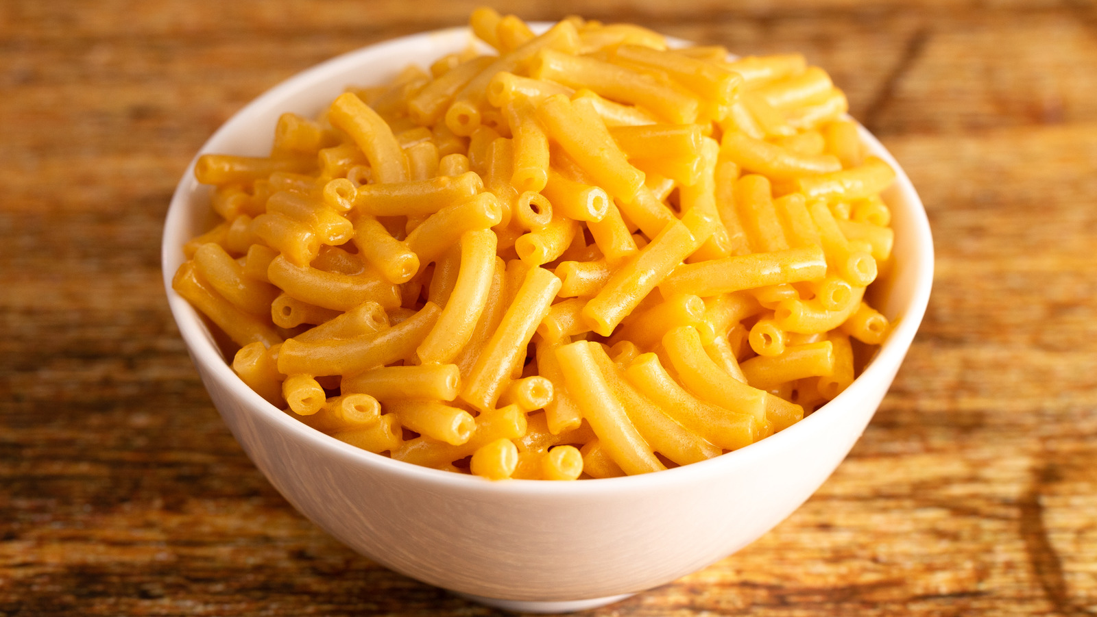 This Ingredient Swap Instantly Upgrades Boxed Mac And Cheese