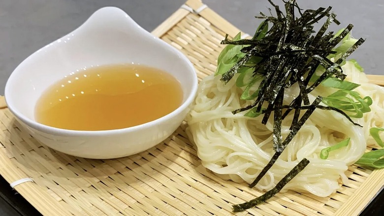 Cold somen noodles