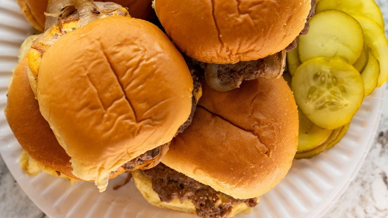 cheeseburger sliders on plate