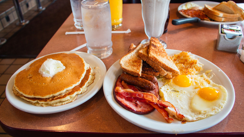 Breakfast foods on diner table