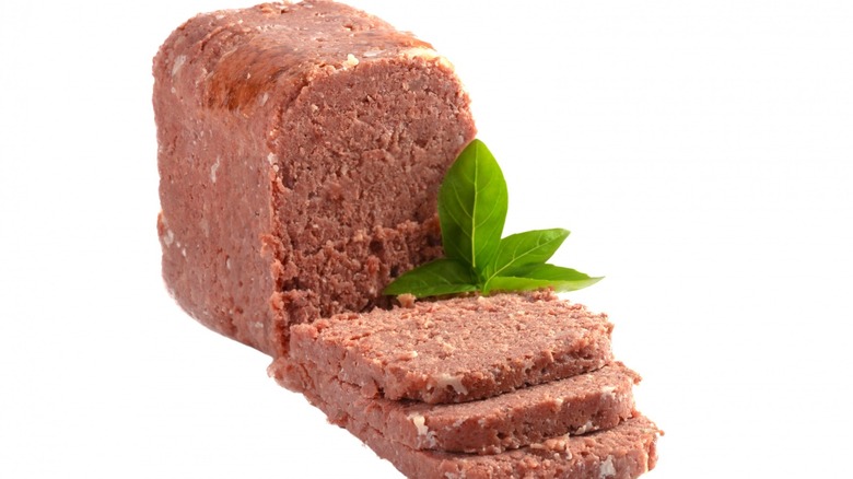canned corned beef sliced