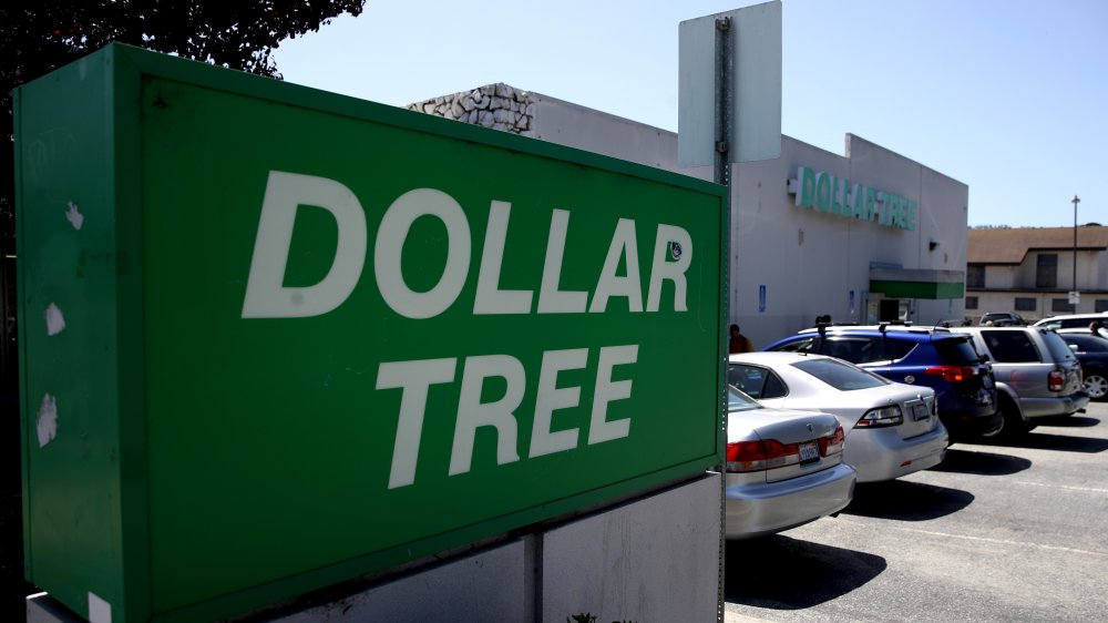 dollar tree store