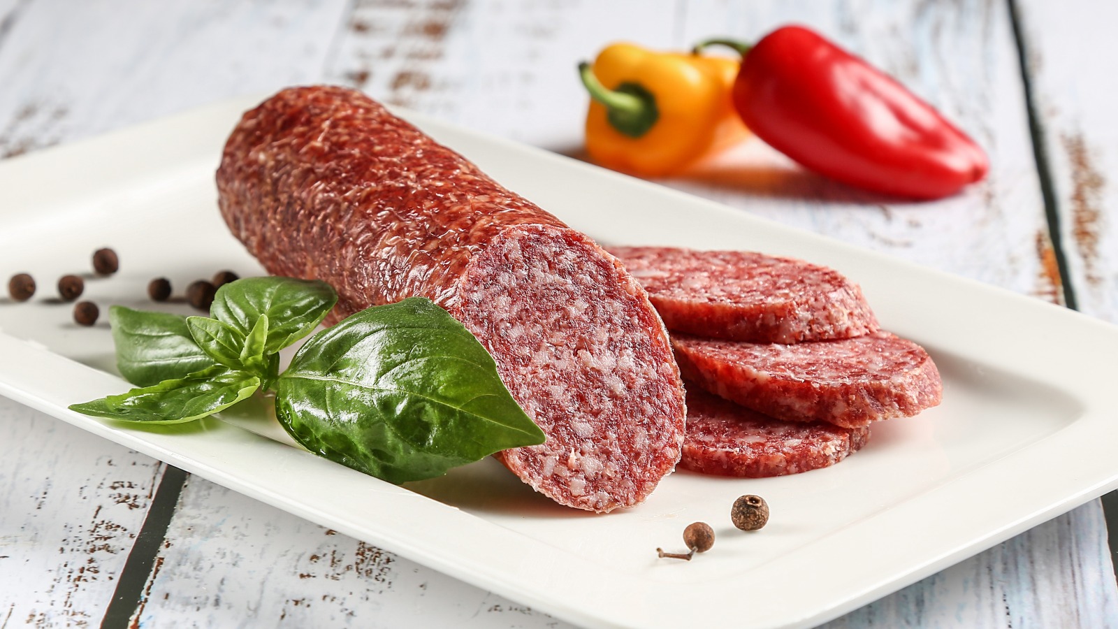 Salami With Herbs And Chili - HooDoo Wallpaper