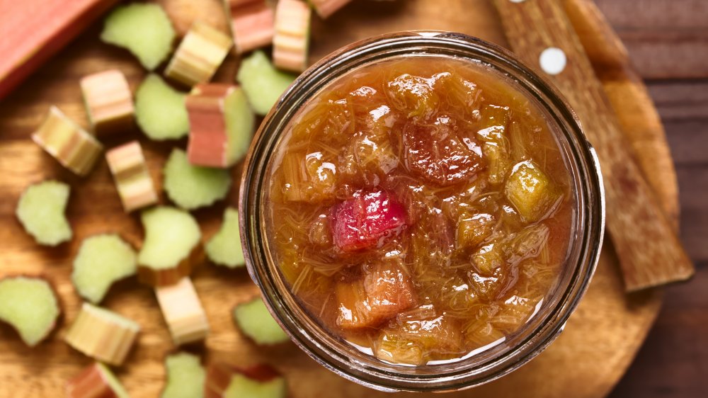 Rhubarb prepared as jam 