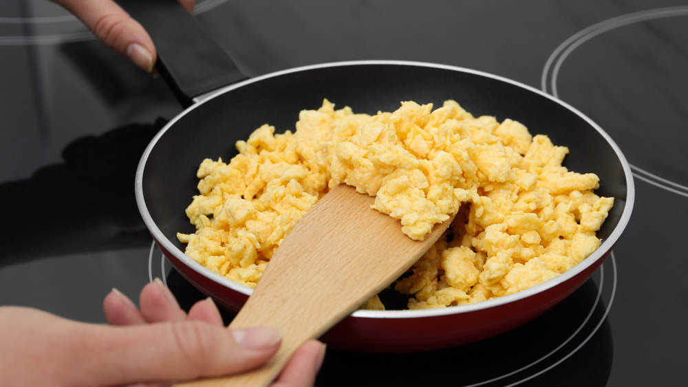 How to Make Scrambled Eggs - Katie's Cucina
