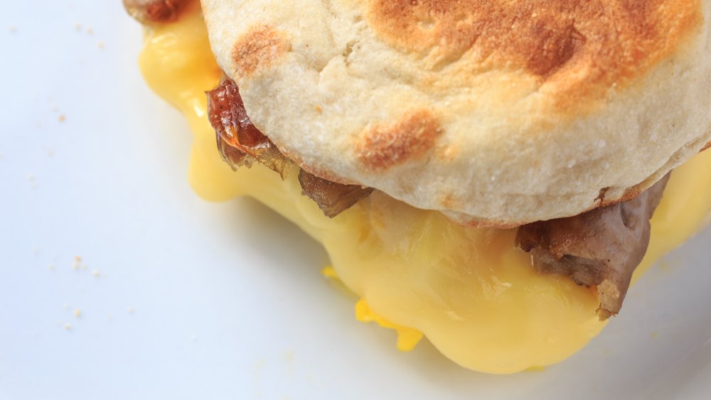 breakfast sandwich