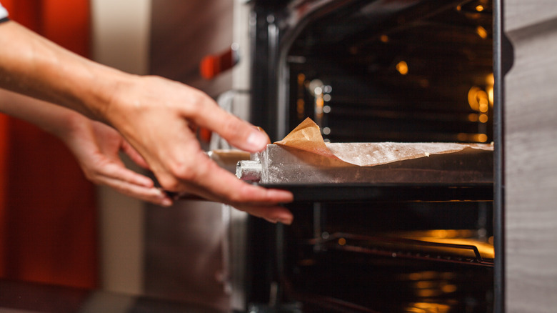 Tips for Positioning Oven Racks