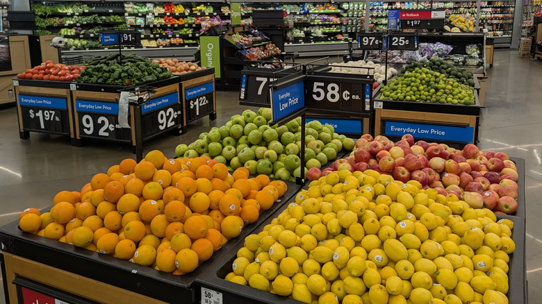 Walmart produce section