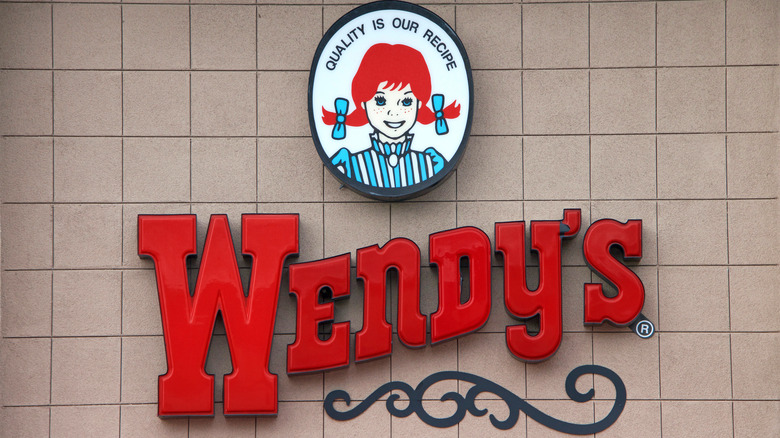 Wendy's sign