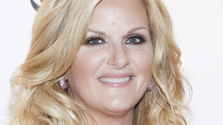 Trisha Yearwood smiles in closeup 