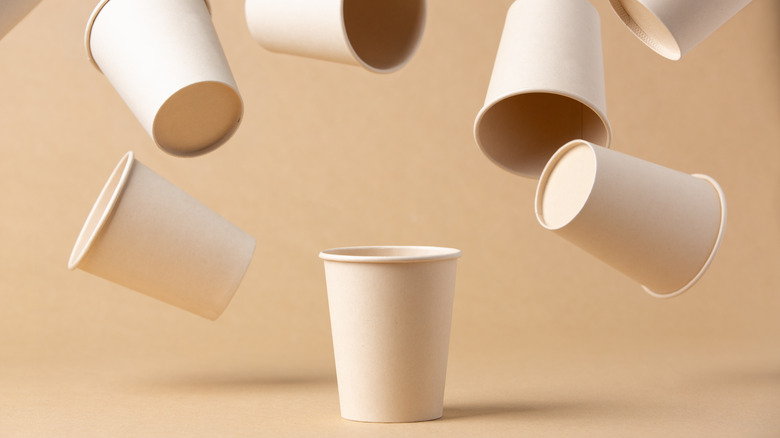 disposable coffee cups