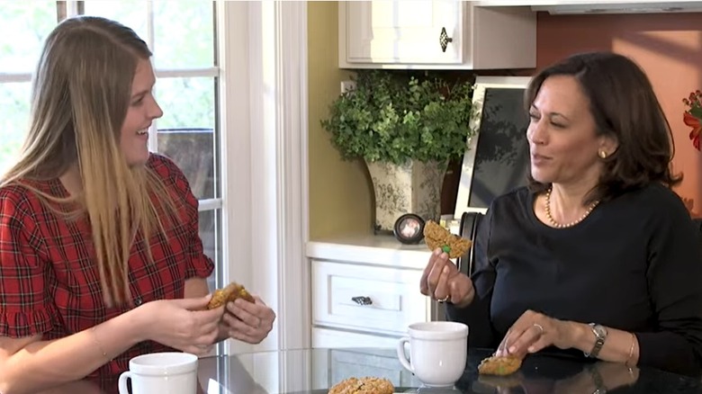 Harris eating cookies in Iowa
