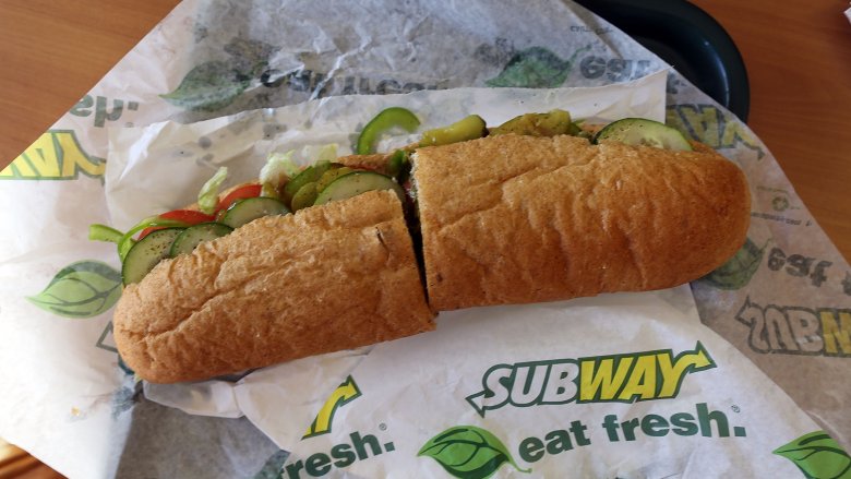 What Kind Of Pickles Does Subway Use In 2022? (+ Other Common FAQs)