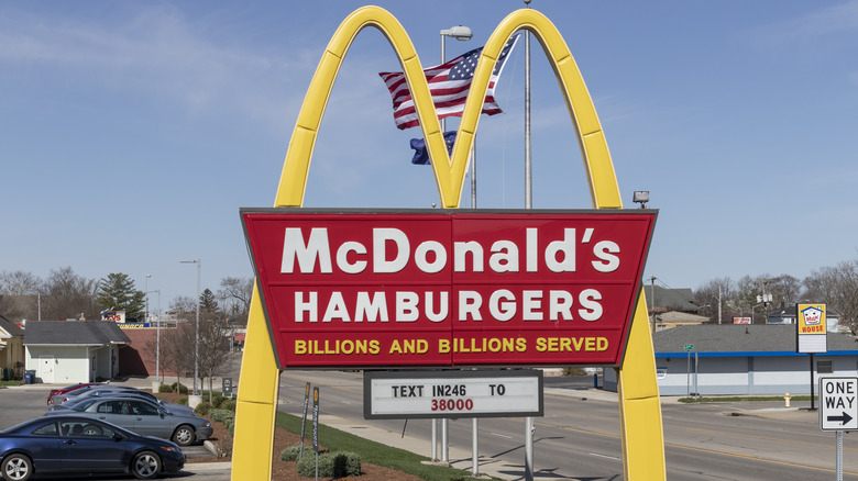 Older era McDonald's exterior sign