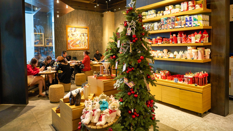 Starbucks interior Christmas