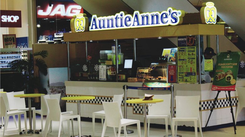 Auntie Anne's exterior