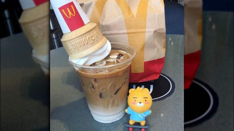 https://www.mashed.com/img/gallery/this-korean-mcdonalds-iced-coffee-hack-will-revolutionize-your-summer/its-getting-a-lot-of-attention-1625755470.jpg