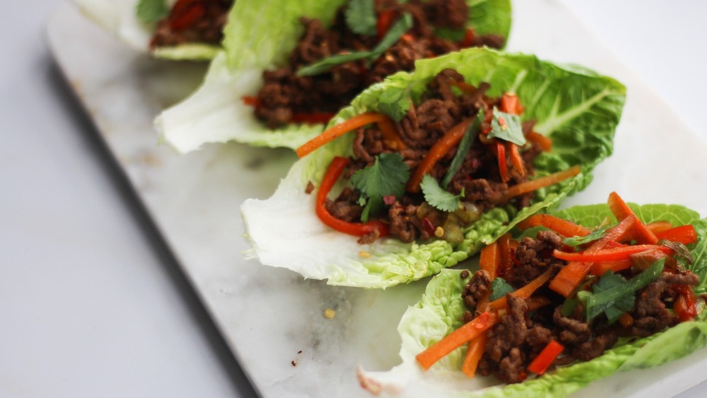 lettuce wraps plated