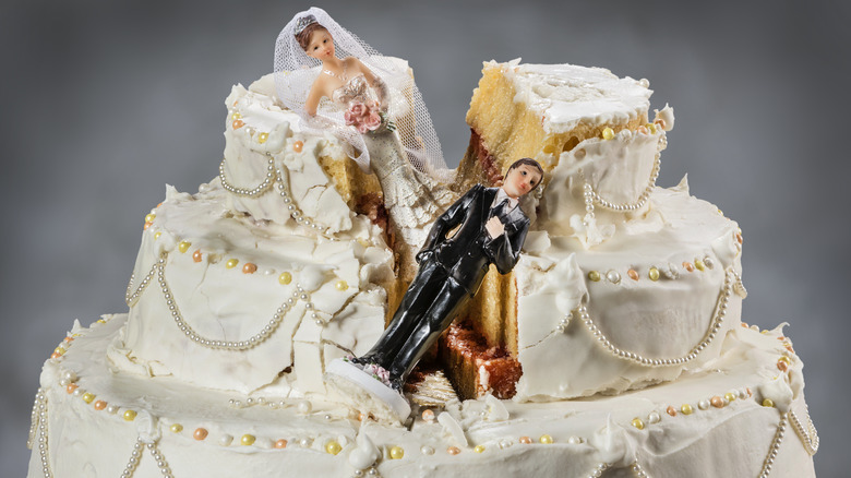 Collapsed wedding cake