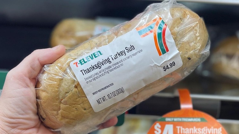 7-Eleven thanksgiving turkey sub