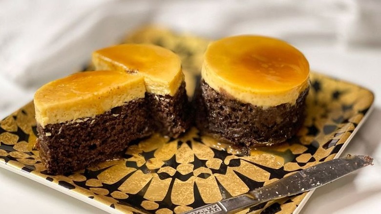 Mini chocoflans on plate