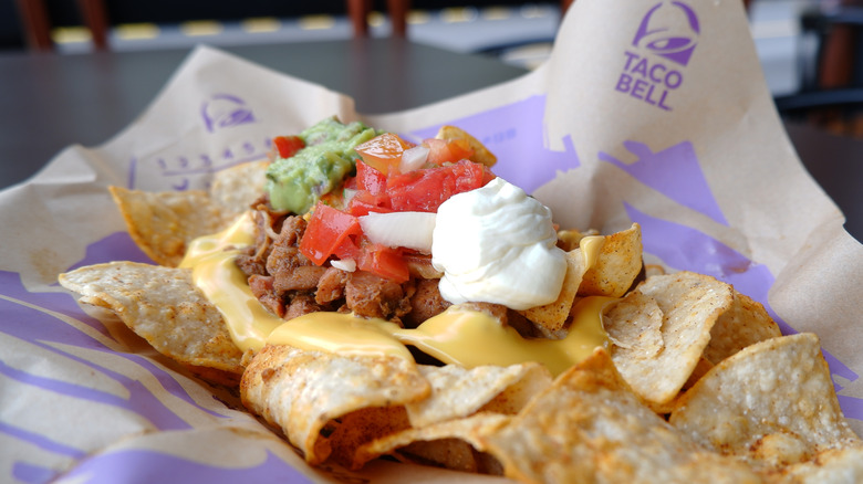Taco Bell Nachos Supreme on table