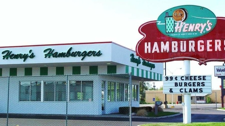 Henry's Hamburgers signage and storefront during daytime