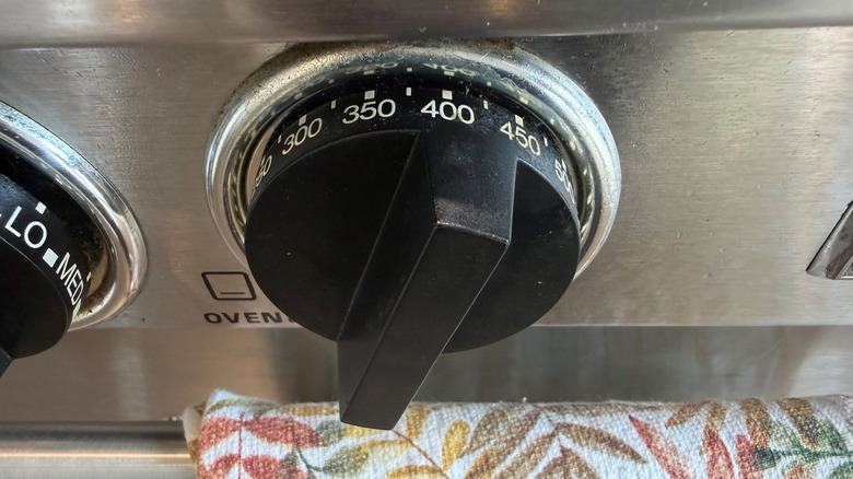 Oven temperature knob set to 375 F