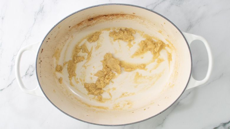 roux in dutch oven