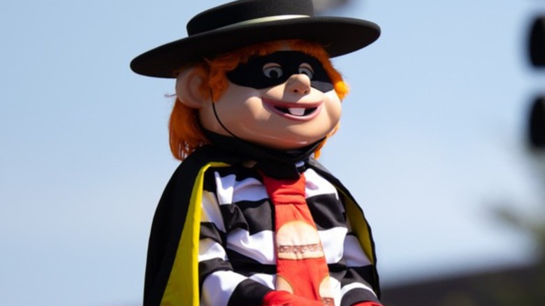 hamburglar outside