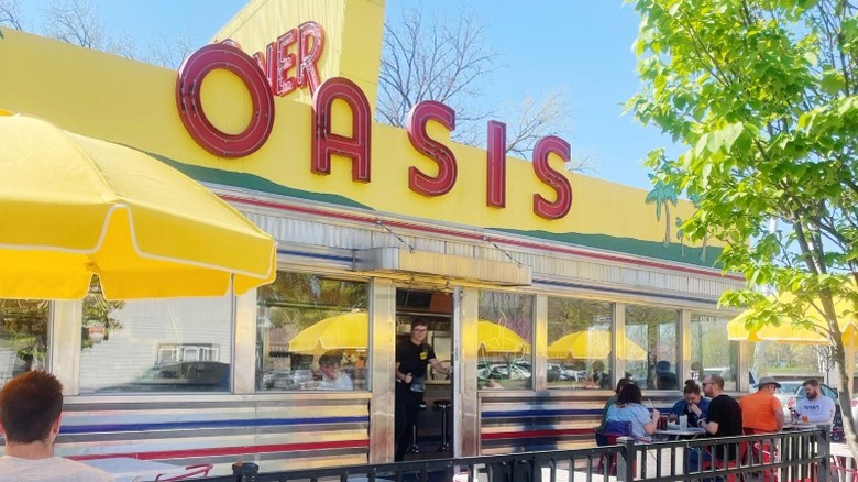 Exterior of Oasis Diner during day